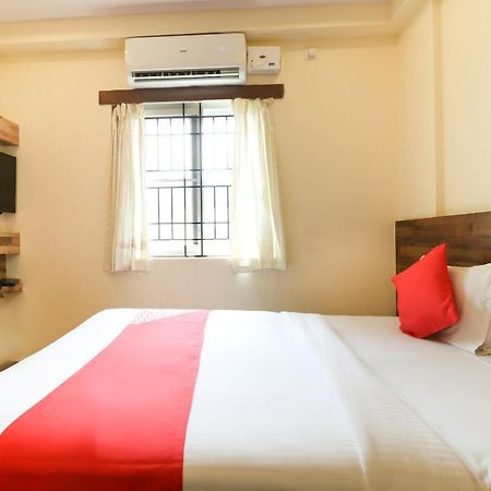 Oyo 36197 Royal Wood Hotel Bangalore Ngoại thất bức ảnh