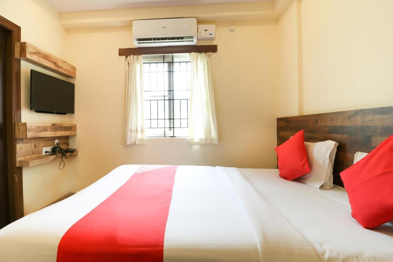 Oyo 36197 Royal Wood Hotel Bangalore Ngoại thất bức ảnh