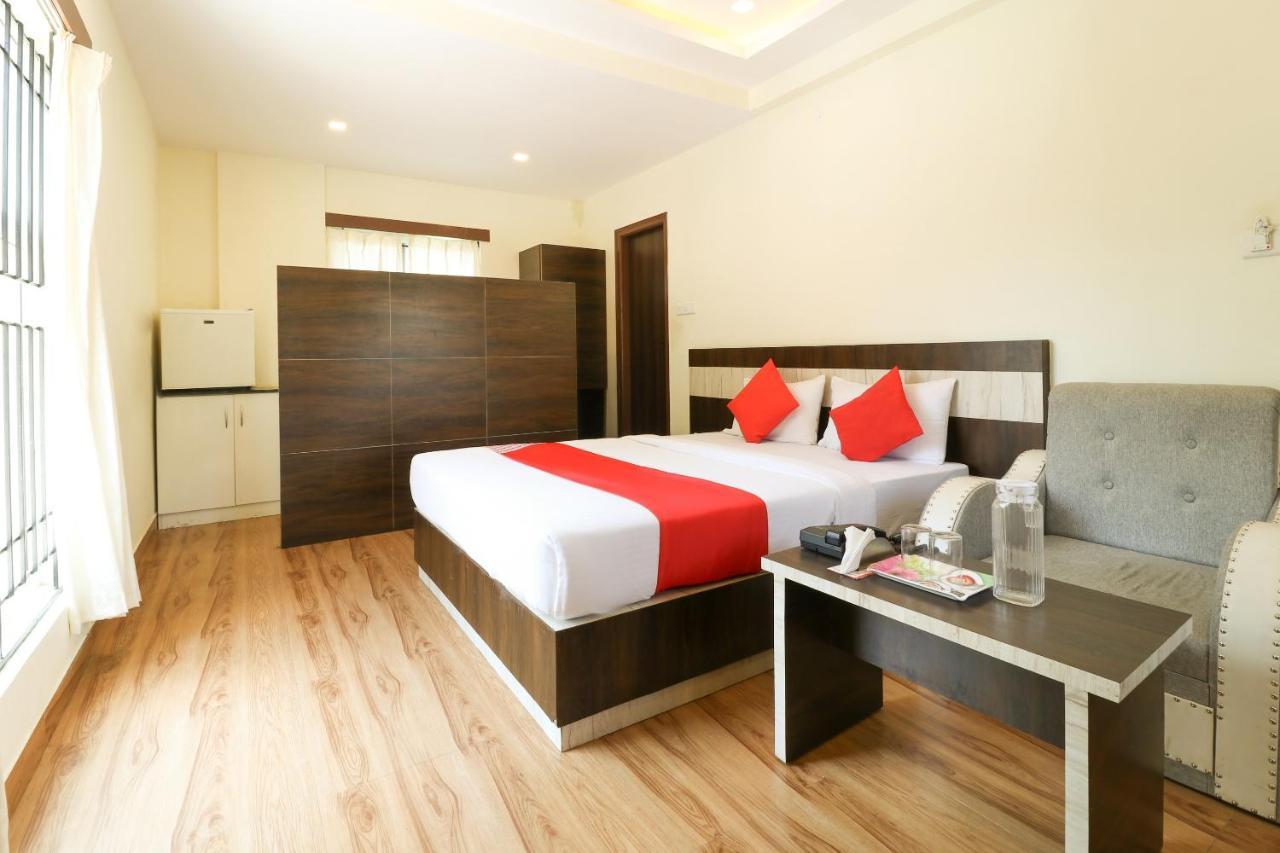 Oyo 36197 Royal Wood Hotel Bangalore Ngoại thất bức ảnh