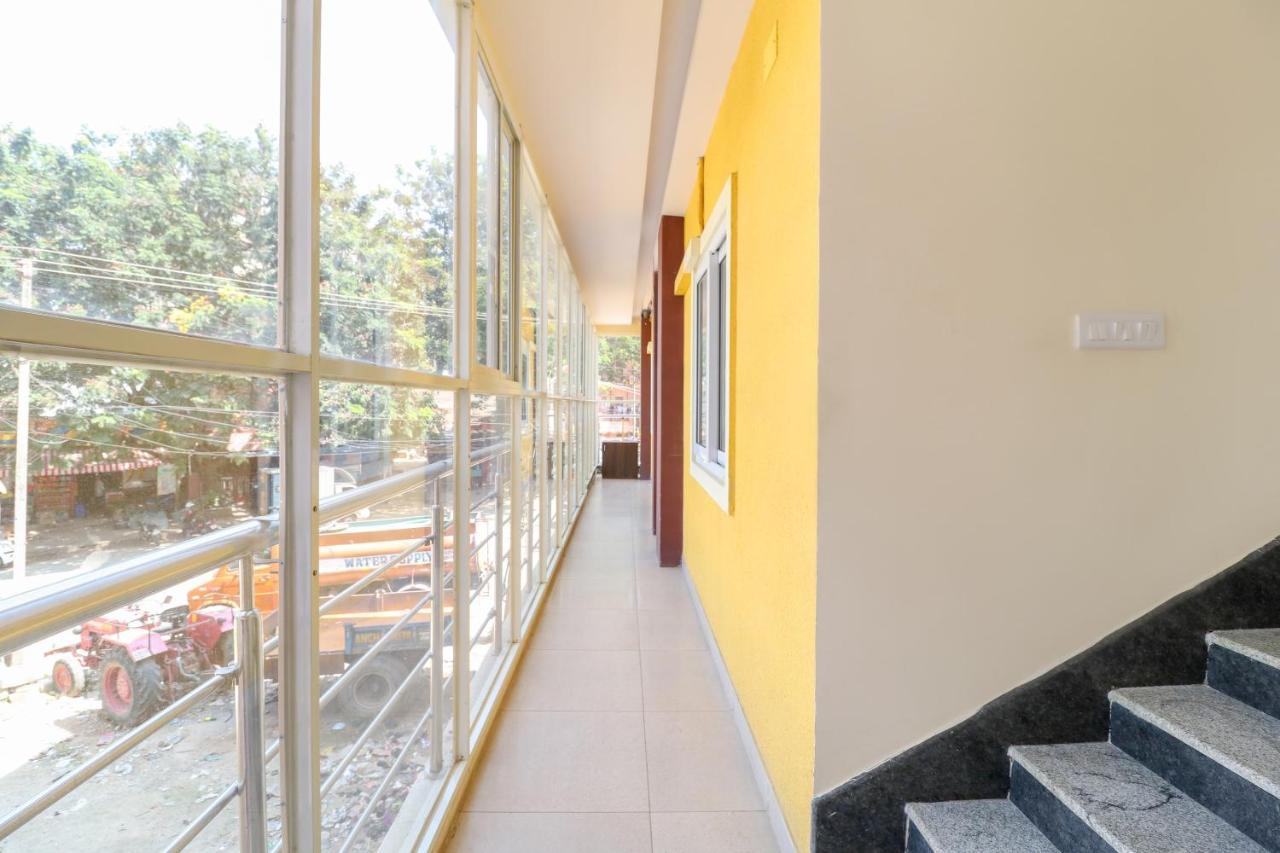 Oyo 36197 Royal Wood Hotel Bangalore Ngoại thất bức ảnh
