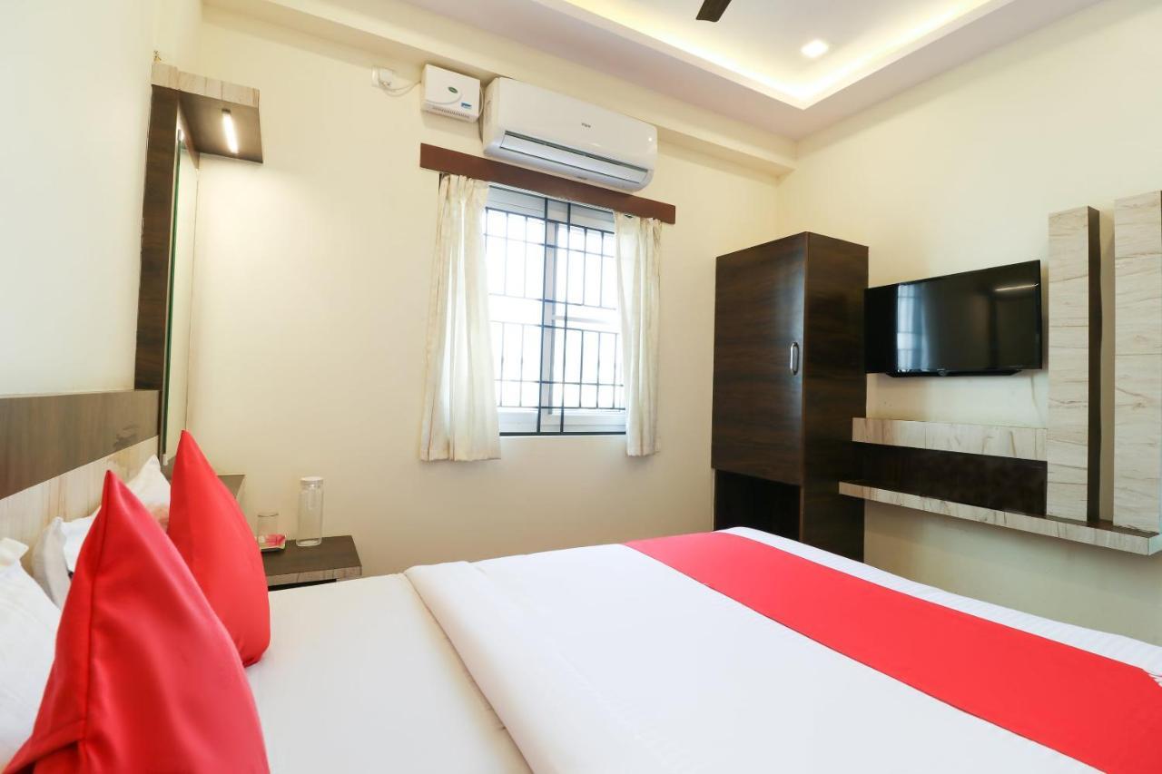 Oyo 36197 Royal Wood Hotel Bangalore Ngoại thất bức ảnh