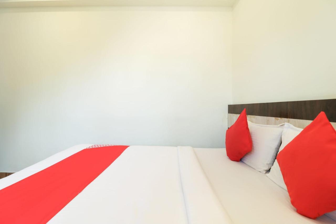 Oyo 36197 Royal Wood Hotel Bangalore Ngoại thất bức ảnh