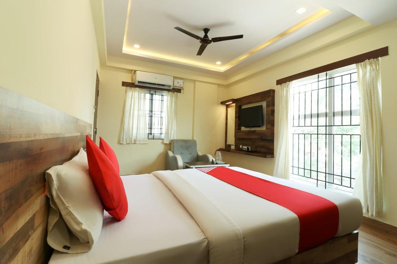 Oyo 36197 Royal Wood Hotel Bangalore Ngoại thất bức ảnh