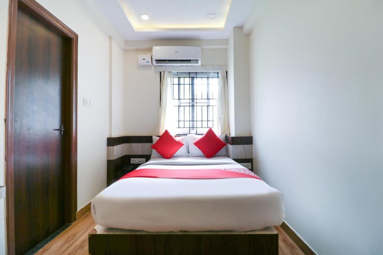 Oyo 36197 Royal Wood Hotel Bangalore Ngoại thất bức ảnh