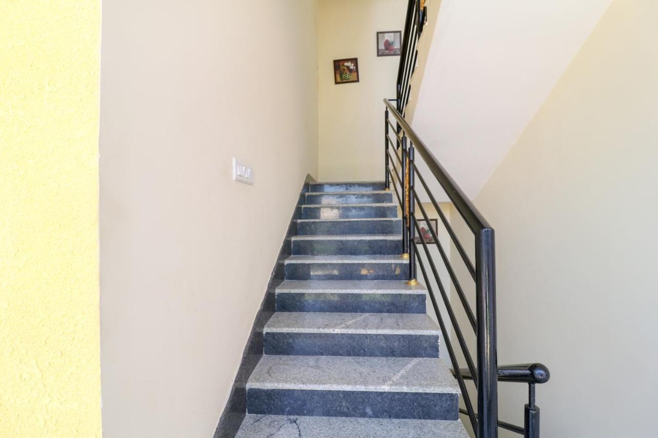 Oyo 36197 Royal Wood Hotel Bangalore Ngoại thất bức ảnh