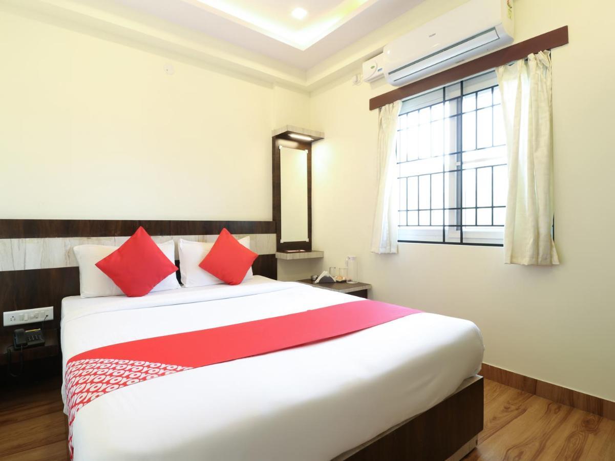 Oyo 36197 Royal Wood Hotel Bangalore Ngoại thất bức ảnh