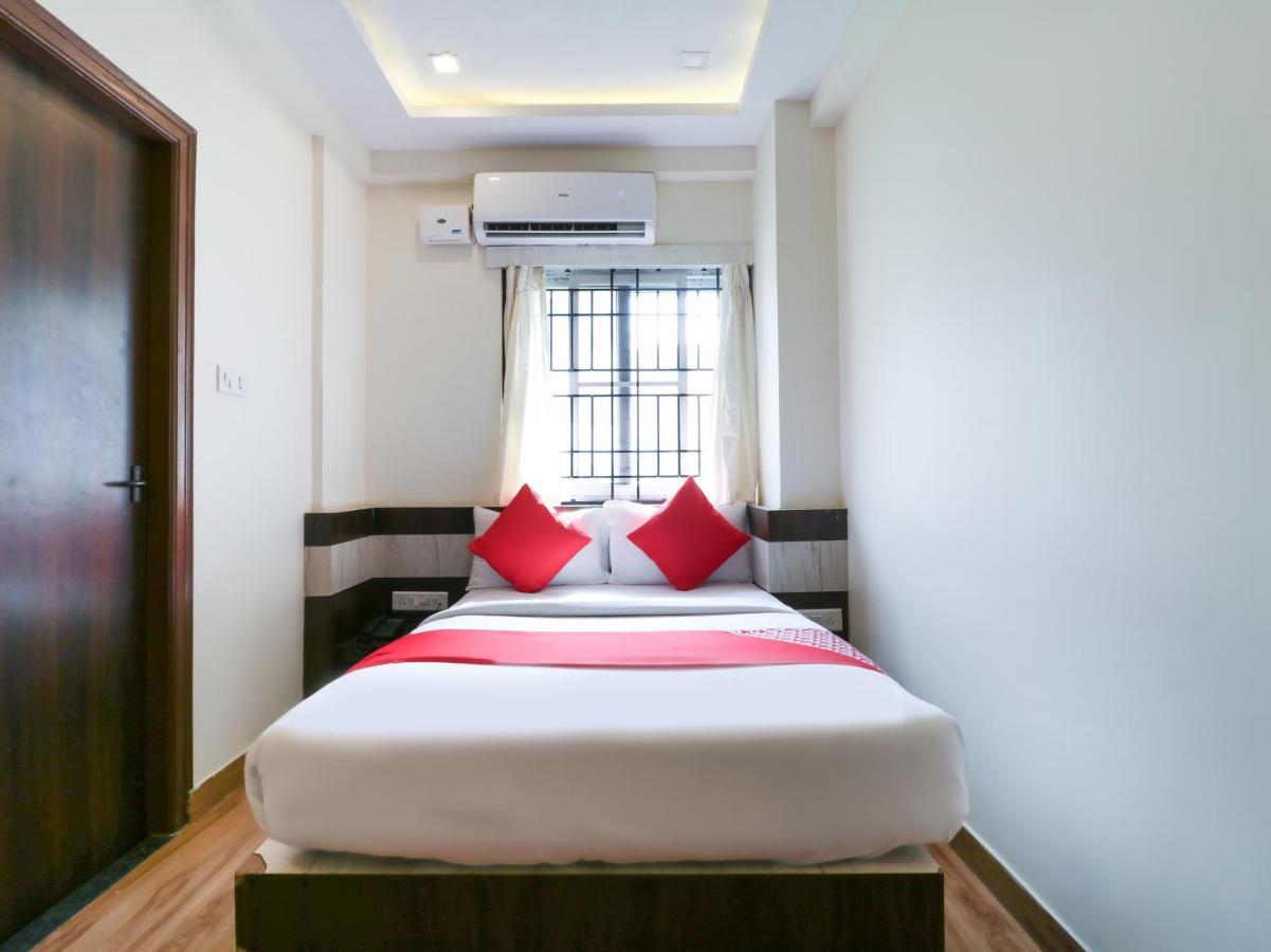 Oyo 36197 Royal Wood Hotel Bangalore Ngoại thất bức ảnh