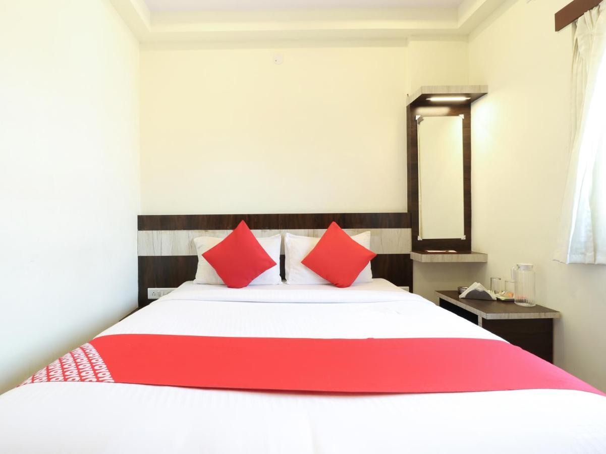 Oyo 36197 Royal Wood Hotel Bangalore Ngoại thất bức ảnh