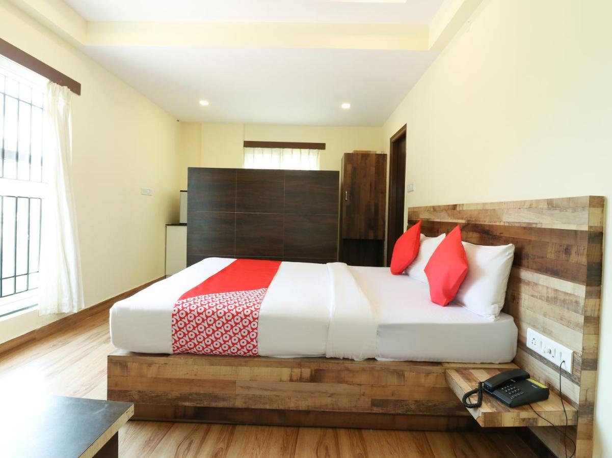 Oyo 36197 Royal Wood Hotel Bangalore Ngoại thất bức ảnh