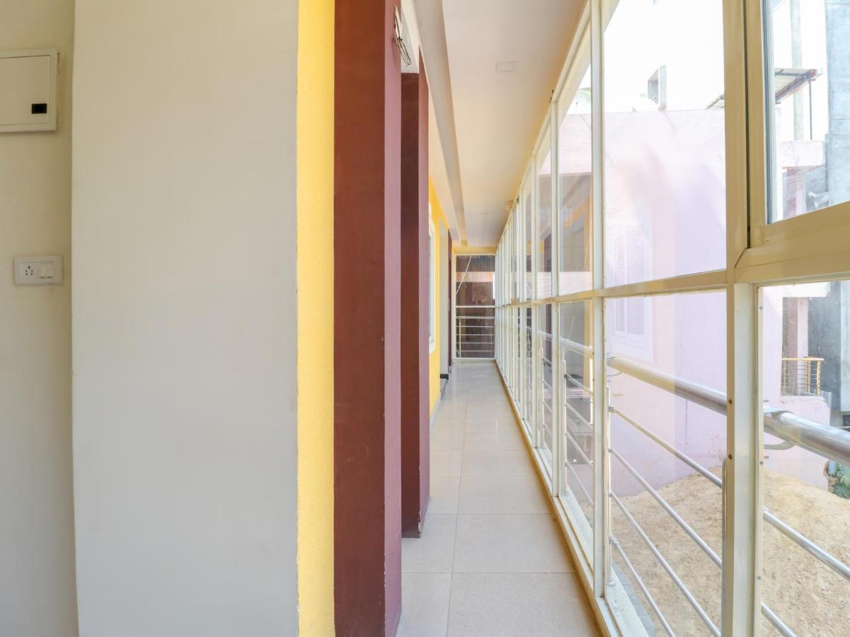 Oyo 36197 Royal Wood Hotel Bangalore Ngoại thất bức ảnh