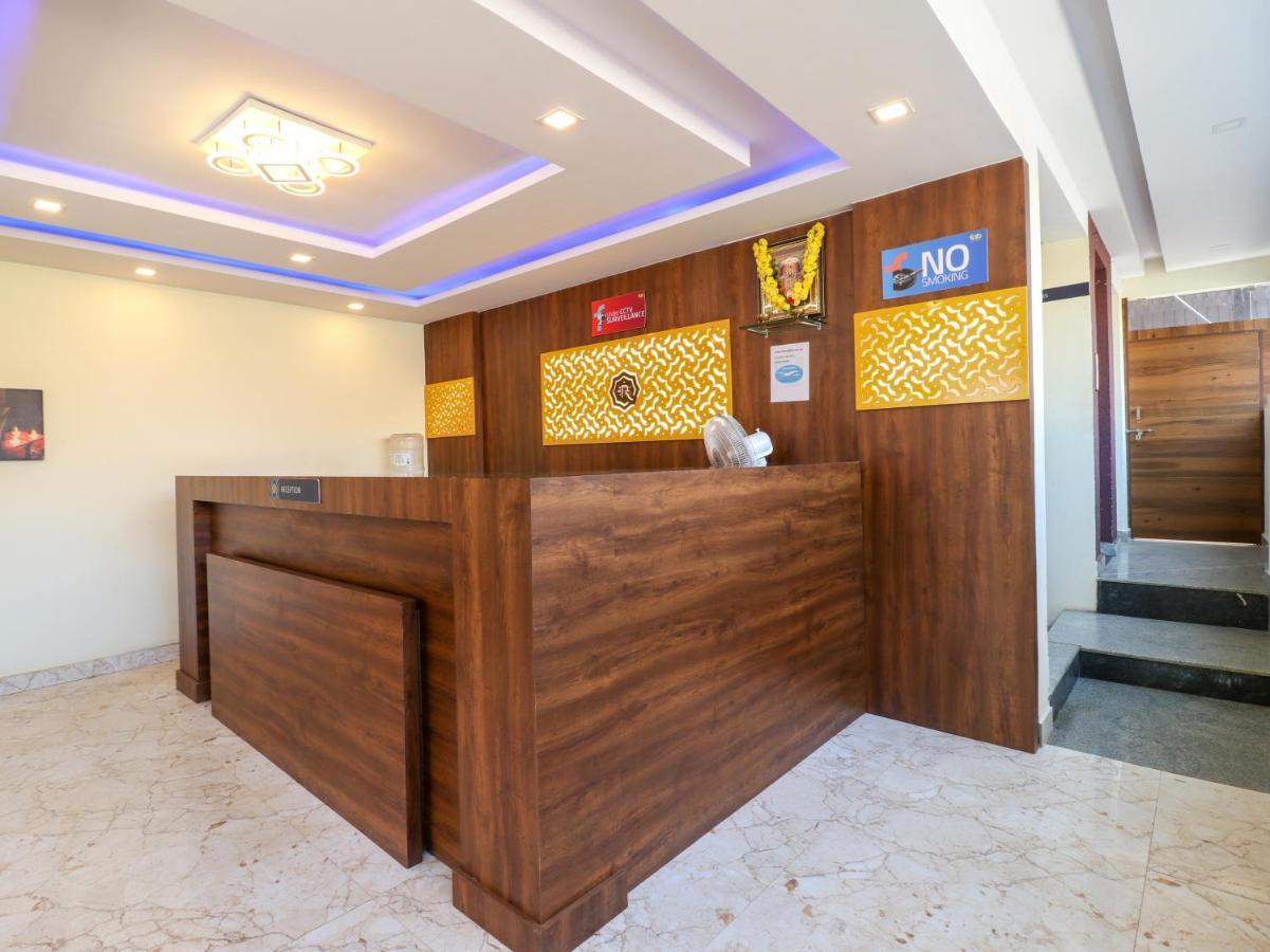 Oyo 36197 Royal Wood Hotel Bangalore Ngoại thất bức ảnh
